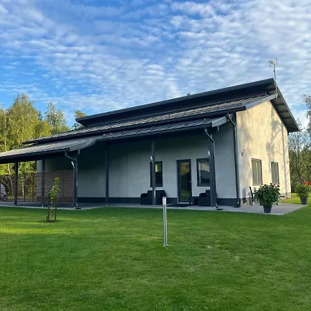 Pihapiilo Ja Ulkosauna * 拉赫