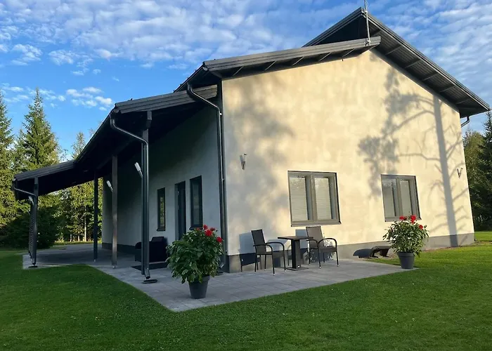 Pihapiilo Ja Ulkosauna 拉赫